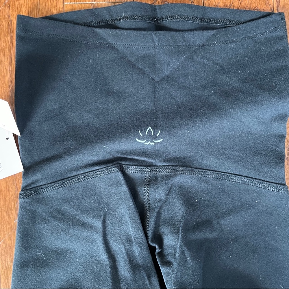 Beyond the Bump Full Length Black Maternity Leggings NWT Size XS - Picture 5 of 8